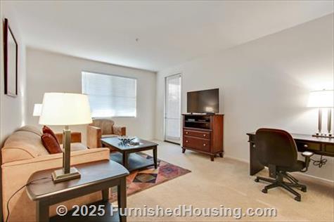 Bridgepointe - Low-Rise - 2201 Bridgepointe Pkwy, San Mateo, CA  94404 - LG - 4861652