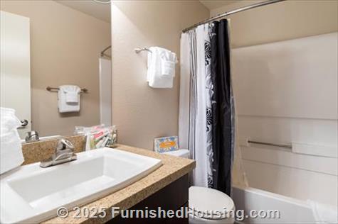 Bridges San Ramon - Walk Up - 450 Reflections Circle, San Ramon, CA  94583 - LG - 5607575