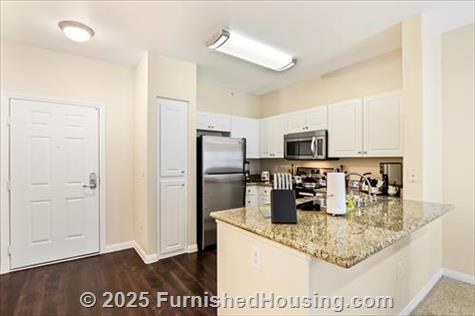 Camden Harbor View - Mid-Rise - 40 Cedar Walk, Long Beach, CA  90802 - LG - 6130966