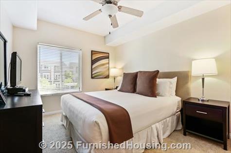Camden Harbor View - Mid-Rise - 40 Cedar Walk, Long Beach, CA  90802 - LG - 6130970
