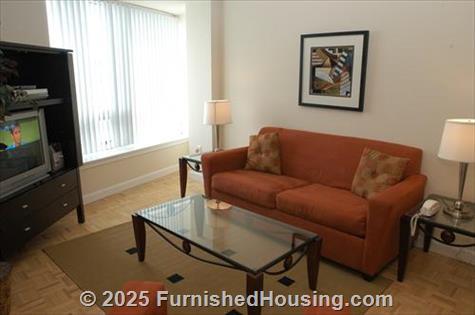 Castle Creek - Garden-Apt - 5702 Castle Hill Dr, Indianapolis, IN  46250 - LG - 60801