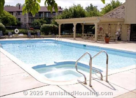 Central Park East - Townhouse - 1551 East Central Road, Arlington Heights, IL  60005 - LG - 84698