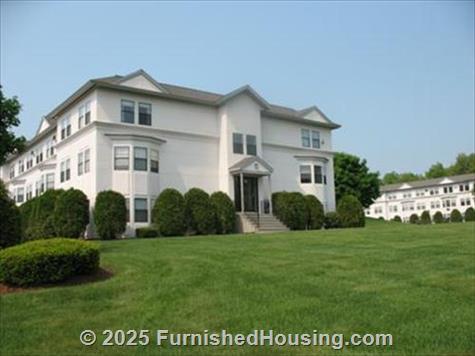 Churchill at Boulder Park - Walk Up - 24 Kessler Farm Drive, Nashua, NH  03063 - LG - 73934