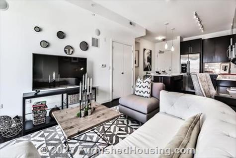 Circa 922 -  - 922 W Washington Blvd, Chicago, IL  60607 - LG - 4937190