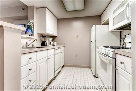 Cortland at Pentagon City - Hi-Rise - 1221 South Eads Street, Arlington, VA  22202 - LG - 4854407