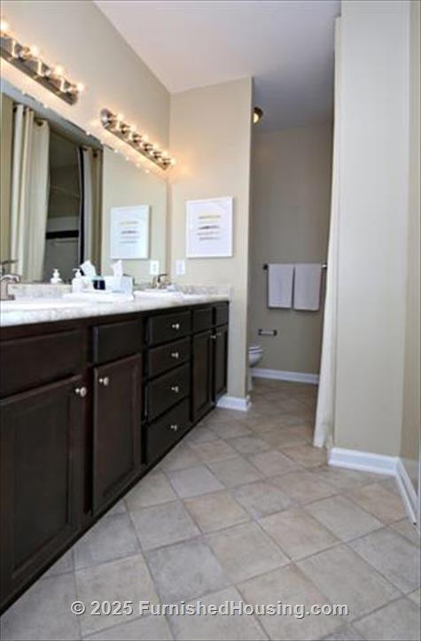 Crowne at the Summit -  - 4301 Crowne Springs Circle, Louisville, KY  40241 - LG - 5127427