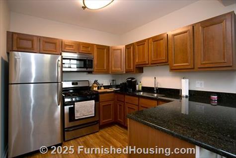 Deerfield Village Center - Low-Rise - 625 Deerfield Road, Deerfield, IL  60015 - LG - 4217254