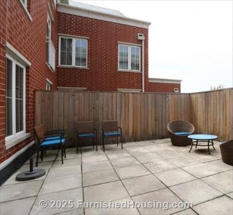 Deerfield Village Center - Low-Rise - 625 Deerfield Road, Deerfield, IL  60015 - LG - 4217255