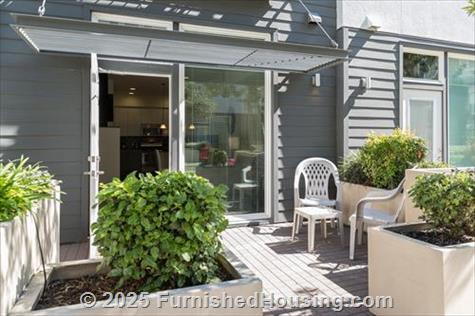 Domain - Low-Rise - 1 Vista Montana, San Jose, CA  95134 - LG - 5728278