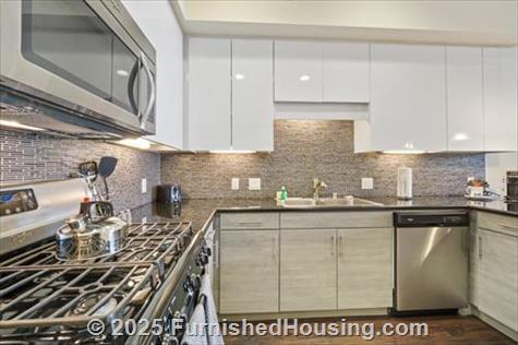Domain - Low-Rise - 1 Vista Montana, San Jose, CA  95134 - LG - 6585311