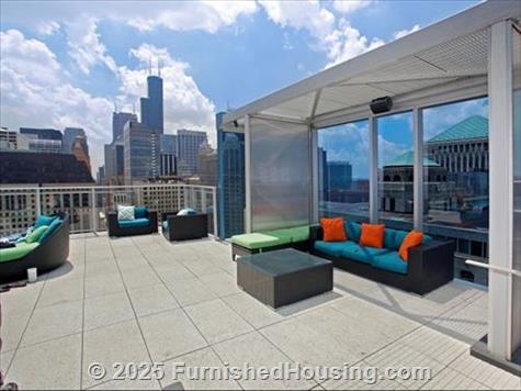 EnV Chicago - Hi-Rise - 161 West Kinzie St., Chicago, IL  60654 - LG - 6494734