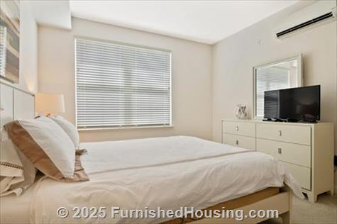 Epic Apartments - Mid-Rise - 640 Epic Way, San Jose, CA  95134 - LG - 6112339
