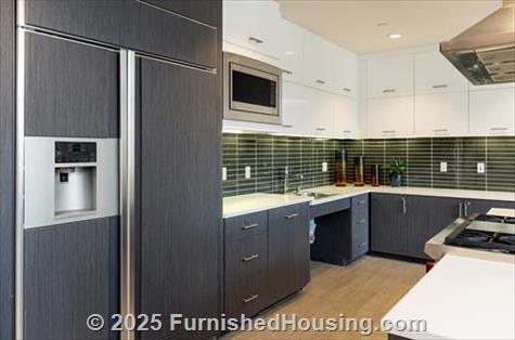 Epic Apartments - Mid-Rise - 640 Epic Way, San Jose, CA  95134 - LG - 6490472