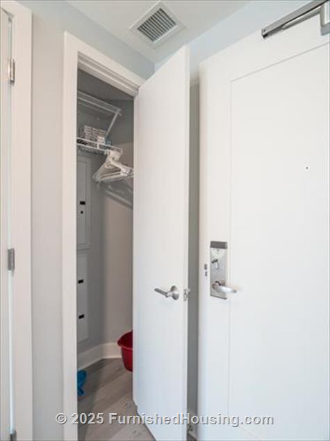 Gallery Bethesda II - Hi-Rise - 4850 Rugby Ave, Bethesda, MD  20814 - LG - 7351537