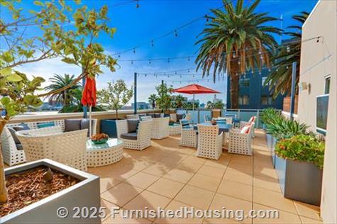 Gibson -  - 702 Arizona, Santa Monica, CA  90401 - LG - 4848676