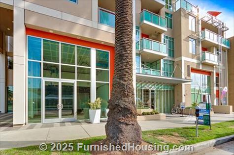 Gibson -  - 702 Arizona, Santa Monica, CA  90401 - LG - 4848680