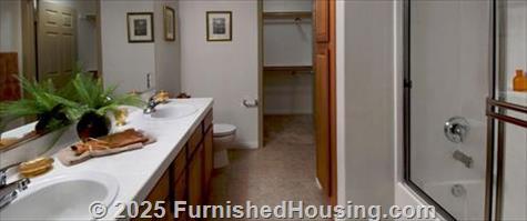 Griffis Pine Avenue - Walk Up - 404 Pine Avenue, Long Beach, CA  90802 - LG - 76513