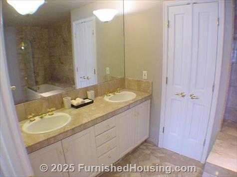 Hills Plaza -  - 75 Folsom St, San Francisco, CA  94105 - LG - 86296