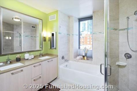 Hubbard Place -  - 360 W Hubbard St, chicago, IL  60654 - LG - 6235916