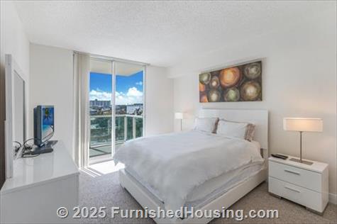 Intracoastal Yacht Club - Hi-Rise - 16950 N. Bay Road, Sunny Isles Beach, FL  33160 - LG - 5600991