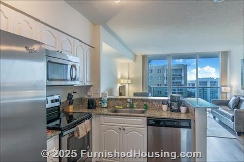 Intracoastal Yacht Club - Hi-Rise - 16950 N. Bay Road, Sunny Isles Beach, FL  33160 - LG - 5901665