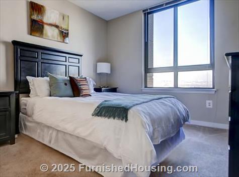 Lakeshore Landing - Low-Rise - 2721 South Norfolk Street, San Mateo, CA  94403 - LG - 5867462