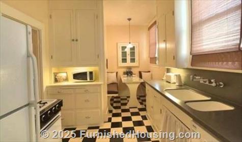 Larchmont Monroe -  - 619 1/2 N Plymouth Blvd, Los Angeles, CA  90004 - LG - 5412714