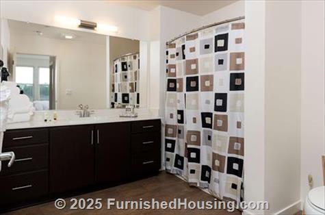 MB360 II - Mid-Rise - 701 China Basin, San Francisco, CA  94158 - LG - 4861621