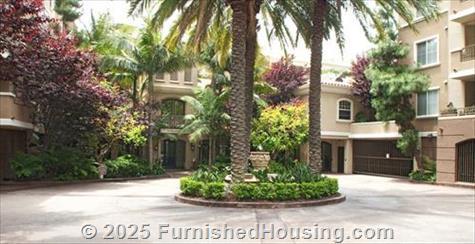 Mirabella - Low-Rise - 13701 Marina Pointe Drive, Marina del Rey, CA  90292 - LG - 4074988