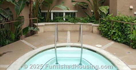 Mirabella - Low-Rise - 13701 Marina Pointe Drive, Marina del Rey, CA  90292 - LG - 4074991