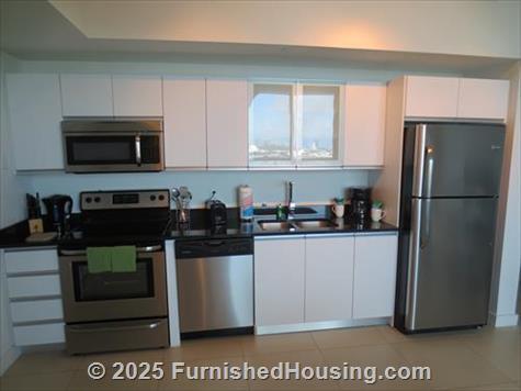 Monte Carlo - Hi-Rise - 6551 Collins Avenue, Miami Beach, FL  33141 - LG - 3300673