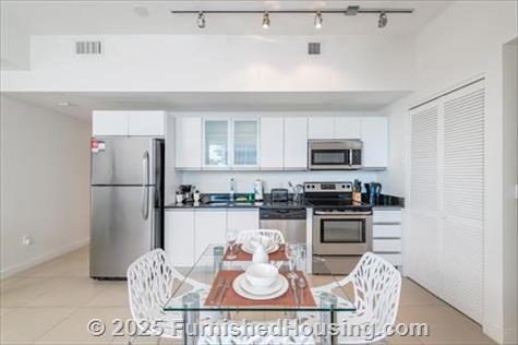 Monte Carlo - Hi-Rise - 6551 Collins Avenue, Miami Beach, FL  33141 - LG - 8313573