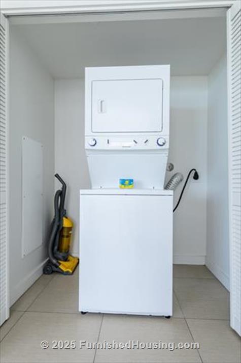 Monte Carlo - Hi-Rise - 6551 Collins Avenue, Miami Beach, FL  33141 - LG - 8313637