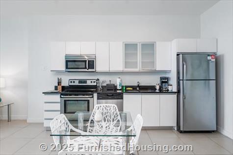 Monte Carlo - Hi-Rise - 6551 Collins Avenue, Miami Beach, FL  33141 - LG - 8430528