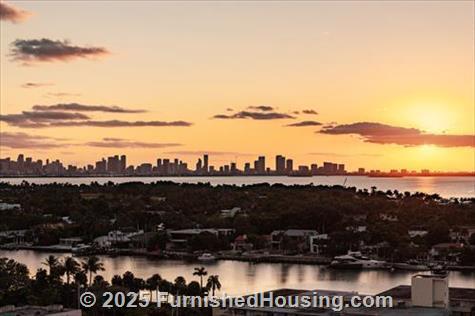 Monte Carlo - Hi-Rise - 6551 Collins Avenue, Miami Beach, FL  33141 - LG - 8430557