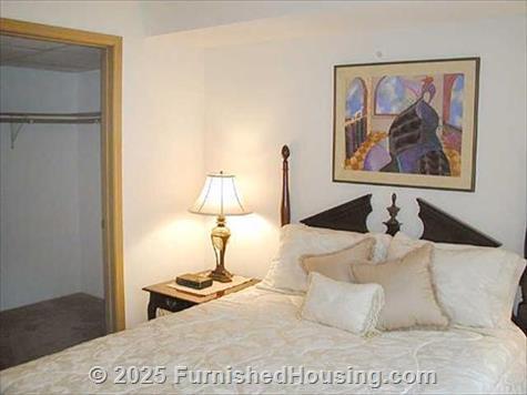 NorthPointe Apartments - Garden-Apt - 9418 N Green Bay Rd, Brown Deer, WI  53209 - LG - 184753