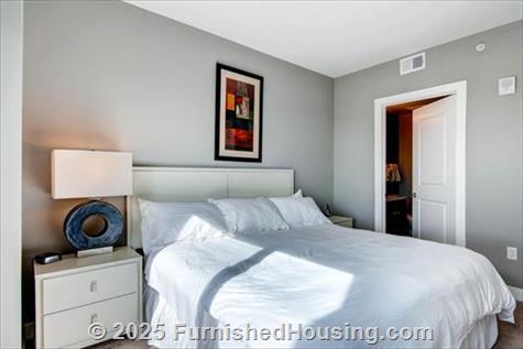 One Eleven - Hi-Rise - 111 West Wacker Dr, Chicago, IL  60601 - LG - 5642910