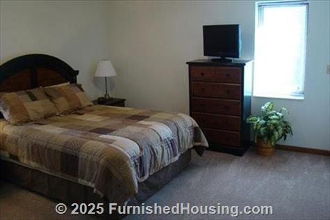 Orchard Park Apartments -  - 2601 N Cresthaven Ave, Springfield, MO  65803 - LG - 162368