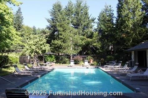 Oswego Pointe -  - 5049 Foothills Rd, Lake Oswego, OR  97034 - LG - 299547