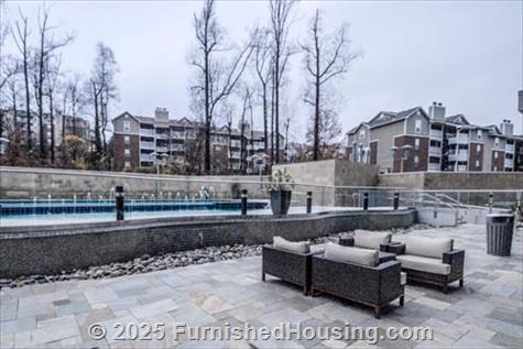 Ovation at Park Crest - Hi-Rise - 8231 Crestwood Heights Drive, Tysons Corner, VA  22102 - LG - 4850534