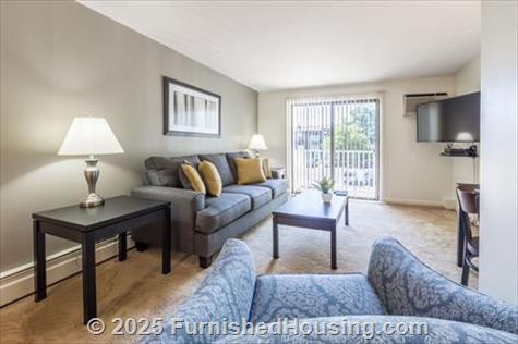 Pheasant Run - Walk Up - 9 Silver Drive, Nashua, NH  03060 - LG - 4723078