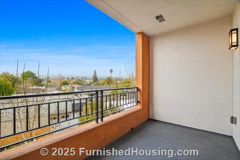 Radius -  - 630 Veterans Blvd, Redwood City, CA  94063 - LG - 8180623