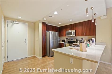 Radius -  - 630 Veterans Blvd, Redwood City, CA  94063 - LG - 8180656