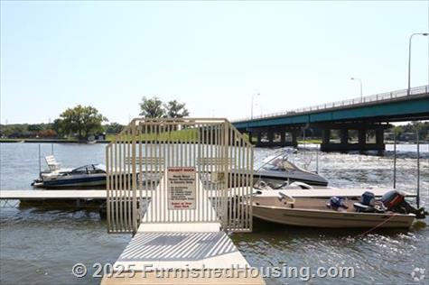 Rock River Tower - Mid-Rise - 913 N Main Street, Rockford, IL  61103 - LG - 4884203