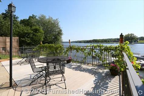 Rock River Tower - Mid-Rise - 913 N Main Street, Rockford, IL  61103 - LG - 4884205