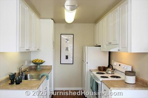 Sand Cove - Low-Rise - 923 Shell Boulevard, Foster City, CA  94404 - LG - 4184296