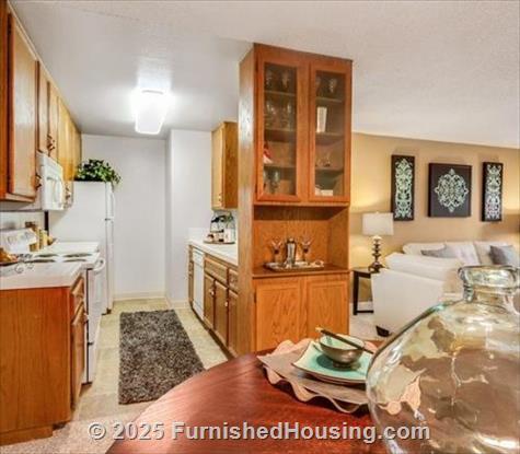 Santa Fe Ranch - Garden-Apt - 3449 Calle Del Sur, Carlsbad, CA  92009 - LG - 4391785
