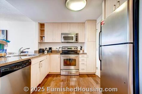 Santana Row - Mid-Rise - 367 Santana Heights, San Jose, CA  95128 - LG - 4925628