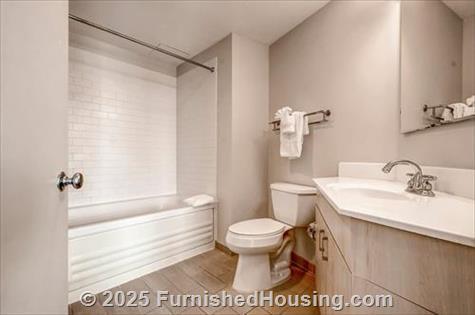 Santana Row - Mid-Rise - 367 Santana Heights, San Jose, CA  95128 - LG - 4925630