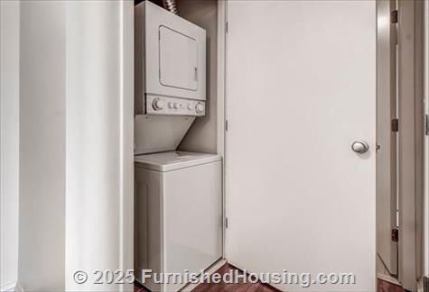 Santana Row - Mid-Rise - 367 Santana Heights, San Jose, CA  95128 - LG - 4925631